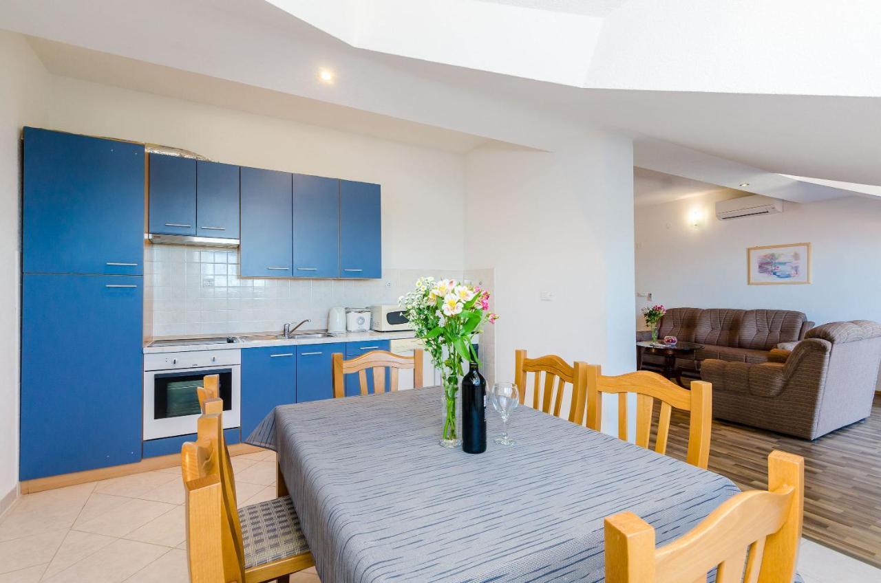 קאבטאט Apartments Zrno מראה חיצוני תמונה