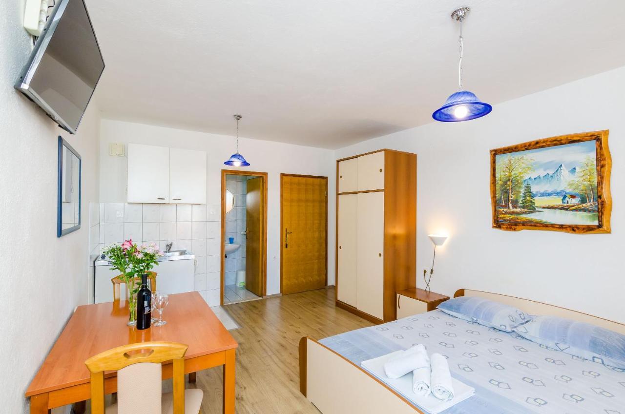 קאבטאט Apartments Zrno מראה חיצוני תמונה