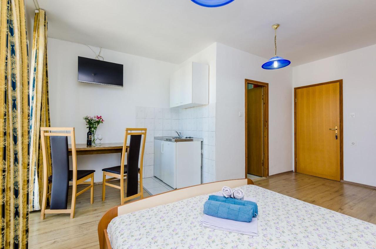 קאבטאט Apartments Zrno מראה חיצוני תמונה